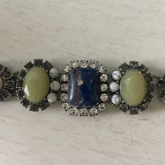 Chloe & Isabel Colorful Statement Toggle Bracelet - Rare Blue With Rhinestone. - Picture 2 of 4